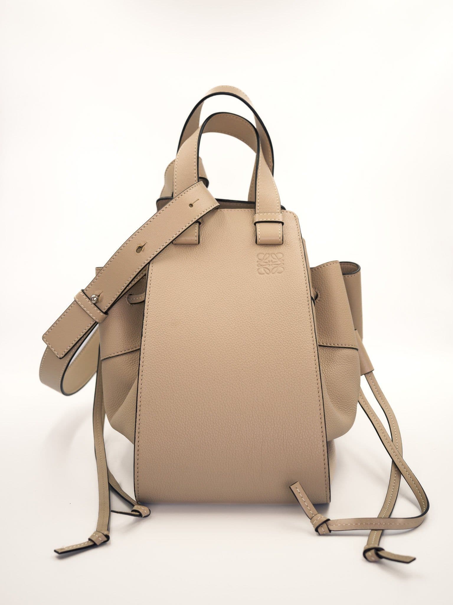 Torebka Loewe Hammock Drawstring Medium Sand